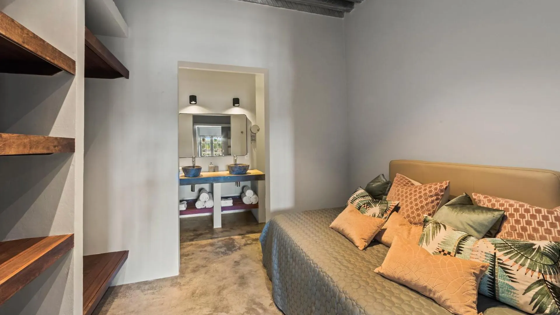 City Apartment Curacao