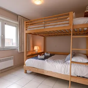 very-cosy-modern-flat-with-lateral-sea-view-and-at.hotelsghent.com/
