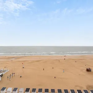 frontal-renovated-seaview-la-croisette.bruges-hotels.info/